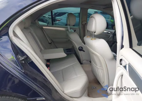 2006 Mercedes-Benz C 230 Sport z USA, uszkodzony, nr VIN WDBRF52H96A829852